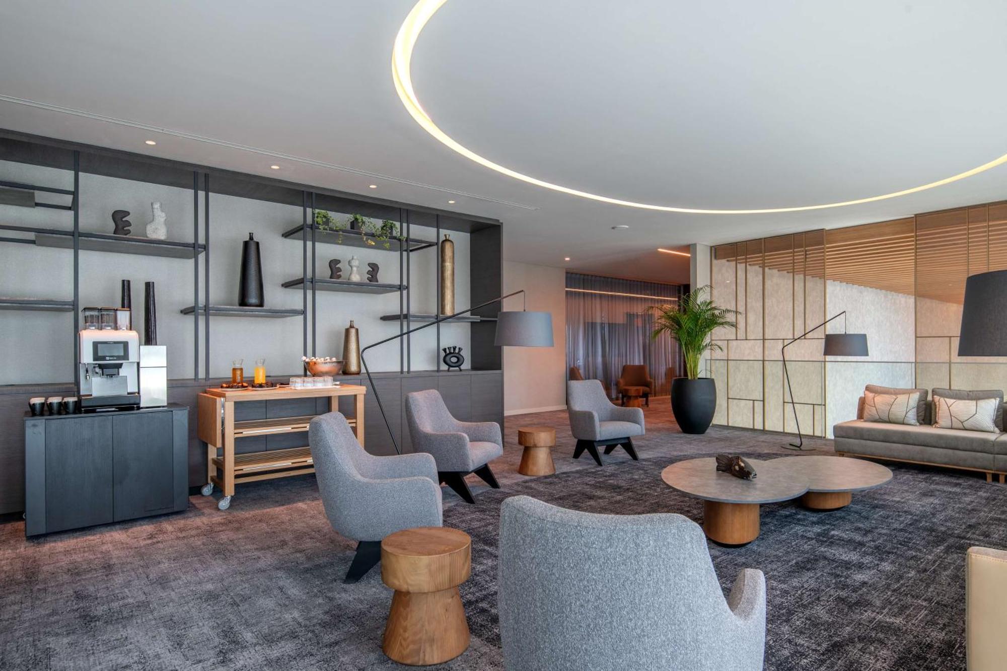 Hotel Doubletree By Hilton Lagoa Azores 5*
