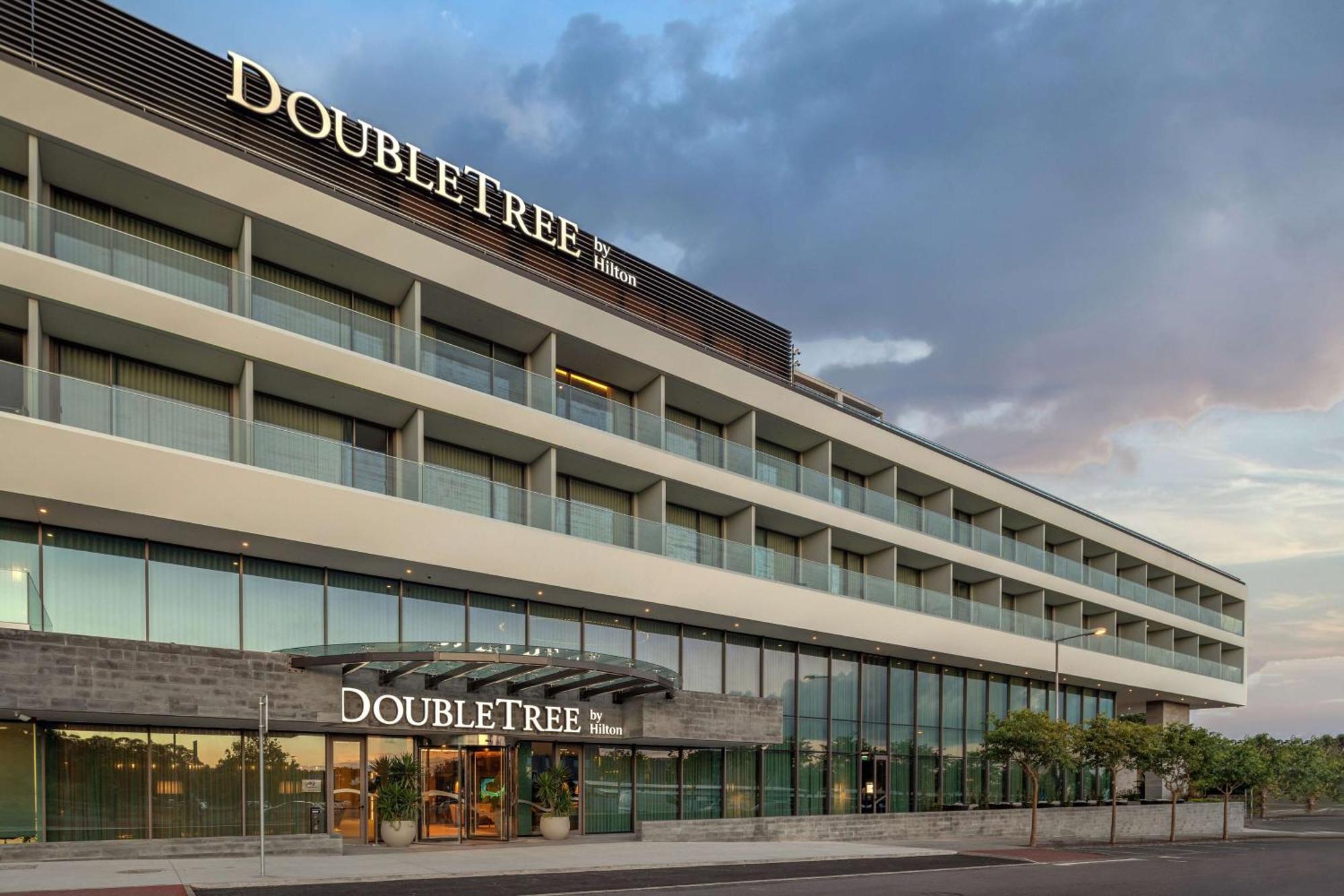 Doubletree By Hilton Azores Lagoa (Azores)